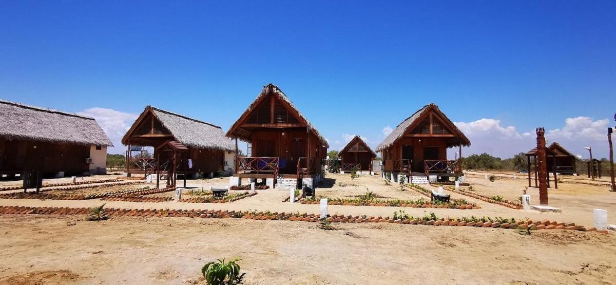 Hotel Cap Kimony Morondava Exterior foto